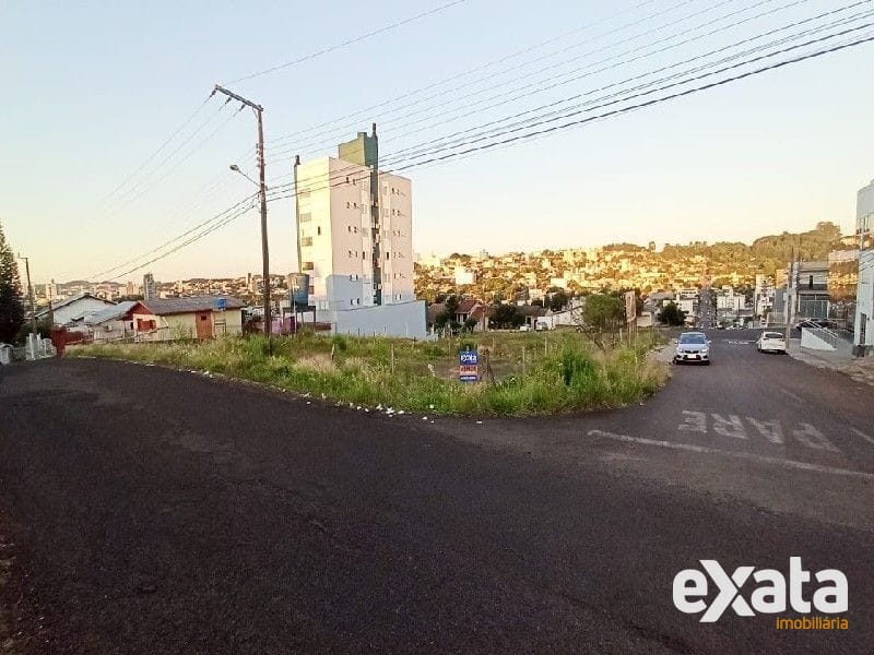 TERRENO - UNIVERSITÁRIO 3