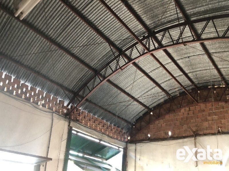 PAVILHÃO/BARRACÃO - EFAPI 4