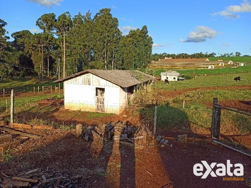 ÁREA COMERCIAL - SEDE FIGUEIRA 10