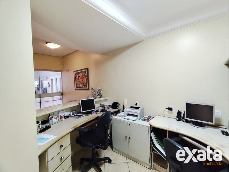 SALA COMERCIAL - CENTRO 4