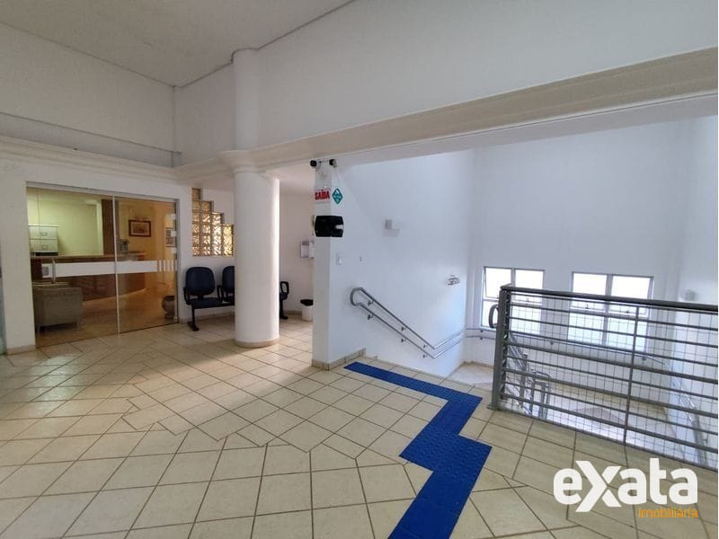 SALA COMERCIAL - CENTRO 18