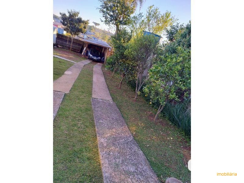 CASA - QUEDAS DO PALMITAL 12