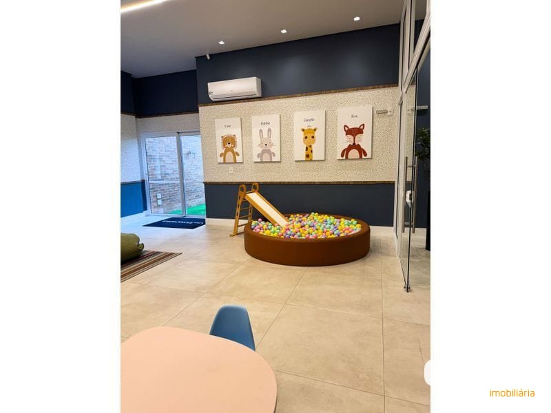 APARTAMENTO - CENTRO 24