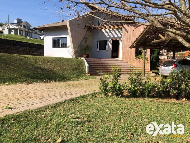 CASA EM CONDOMÍNIO FECHADO - ESPELHO DAS ÁGUAS 4