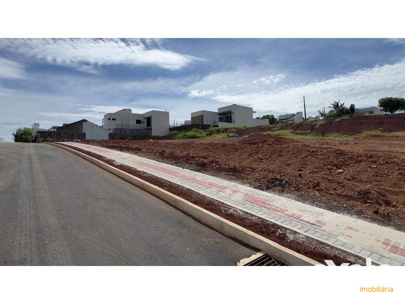TERRENO - PARAÍSO 4