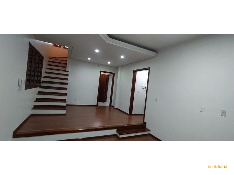 CASA - PARQUE DAS PALMEIRAS 3