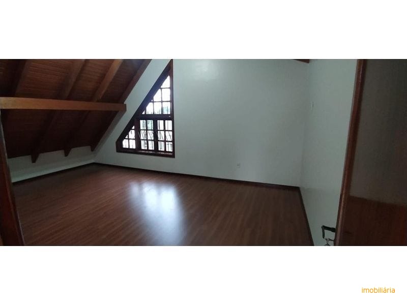 CASA - PARQUE DAS PALMEIRAS 8