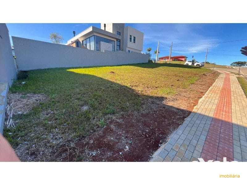 TERRENO EM CONDOMÍNIO FECHADO - SANTOS DUMONT 3