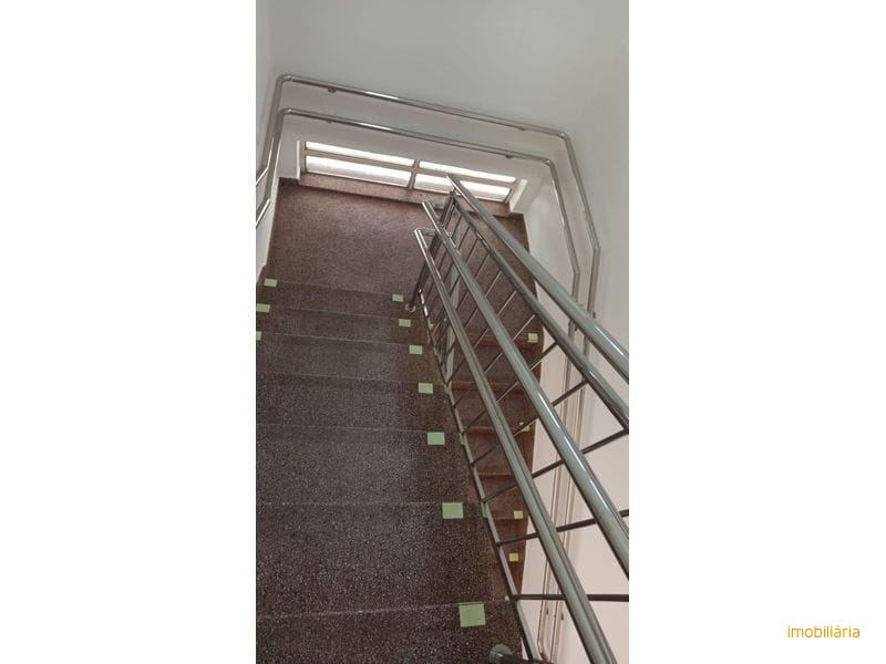 SALA COMERCIAL - CENTRO 16