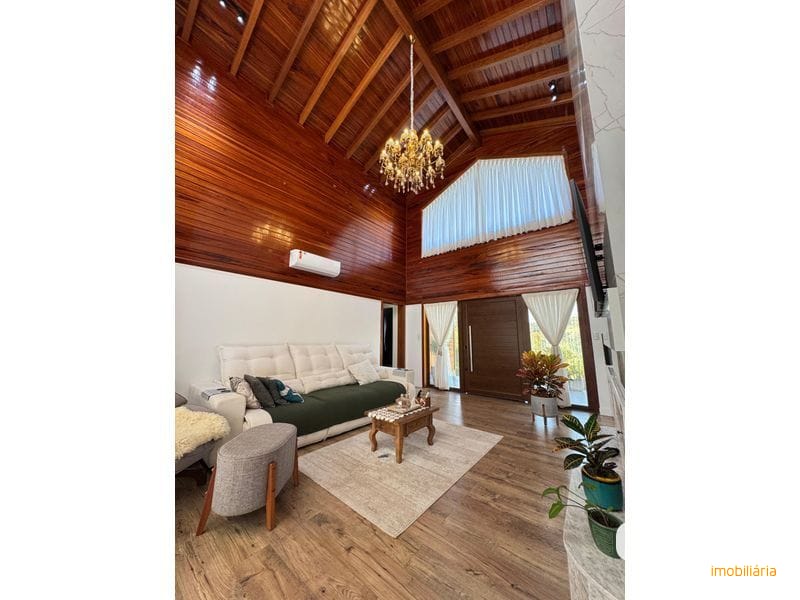 CASA EM CONDOMÍNIO FECHADO - INTERIOR 6