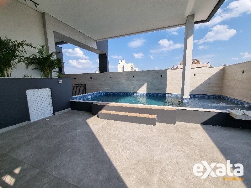APARTAMENTO - PRESIDENTE MÉDICI 24