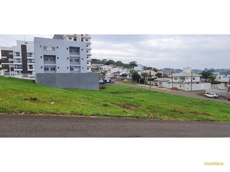 TERRENO - PARAÍSO