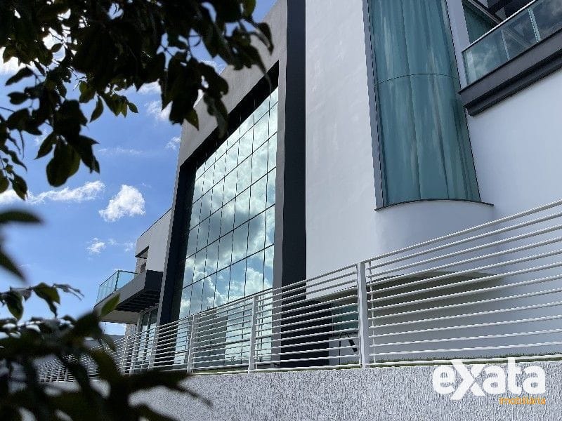 CASA EM CONDOMÍNIO FECHADO - LAVILLE 4