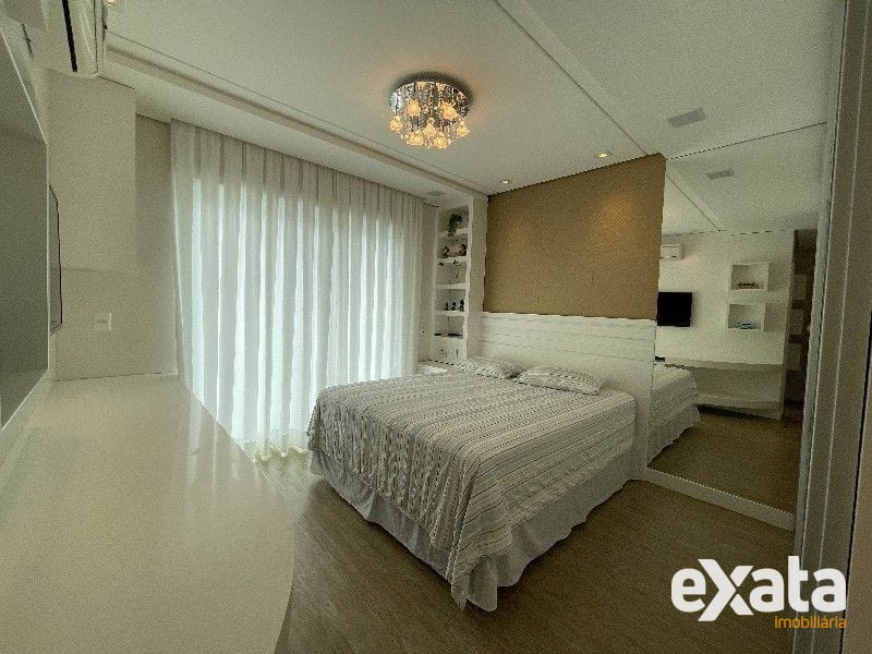 CASA EM CONDOMÍNIO FECHADO - LAVILLE 15
