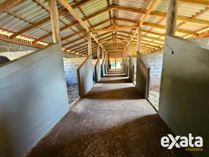 CHÁCARA - INTERIOR 27
