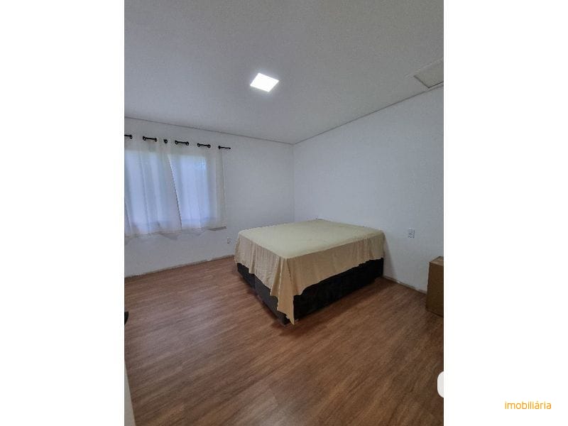 CASA EM CONDOMÍNIO FECHADO - DON GUILHERME 12