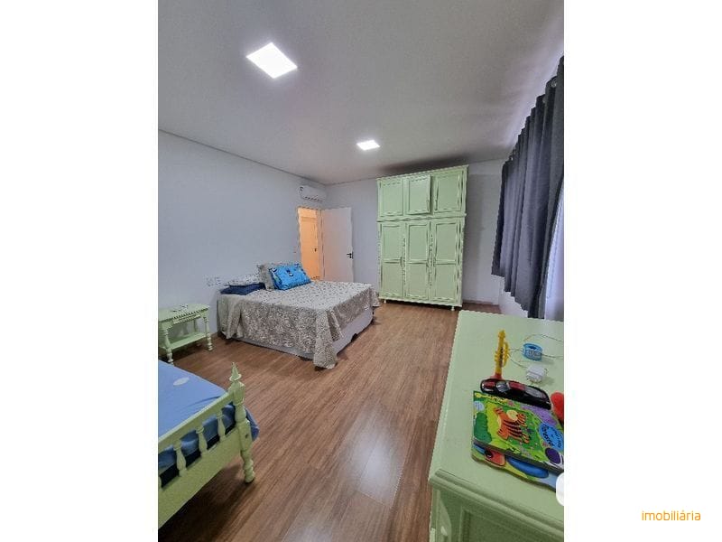 CASA EM CONDOMÍNIO FECHADO - DON GUILHERME 16
