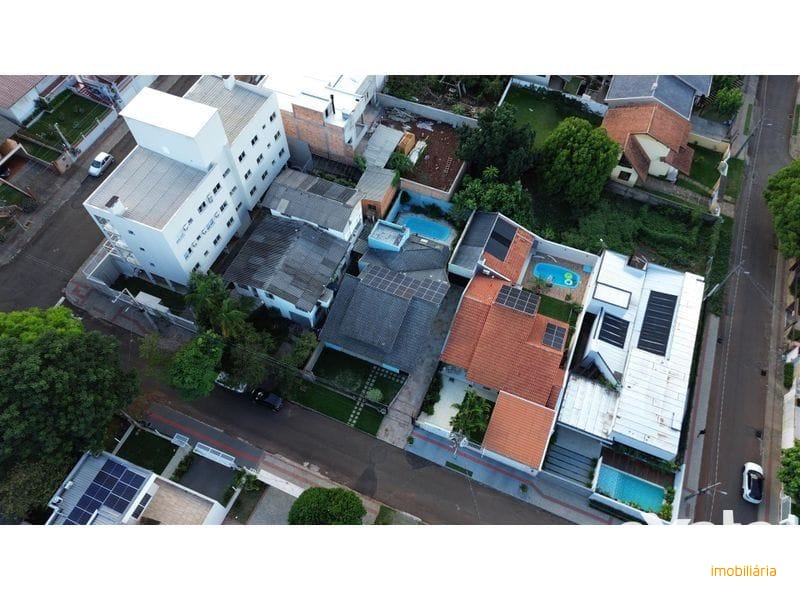 CASA - PARQUE DAS PALMEIRAS 8