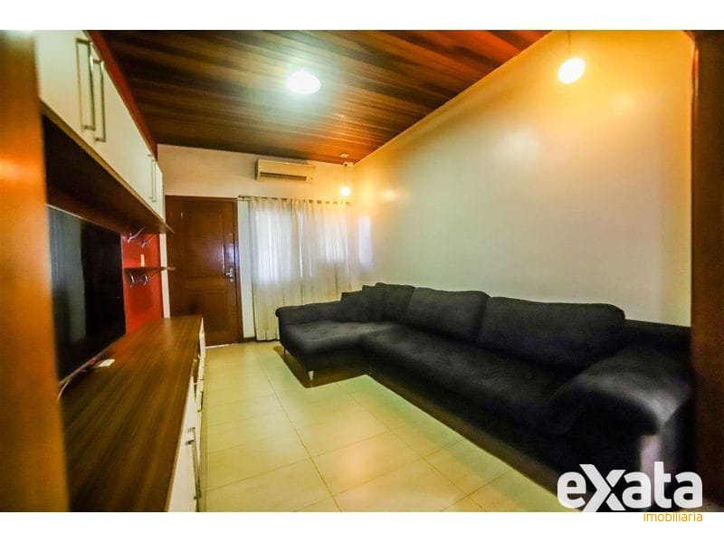 CASA - PARQUE DAS PALMEIRAS 25