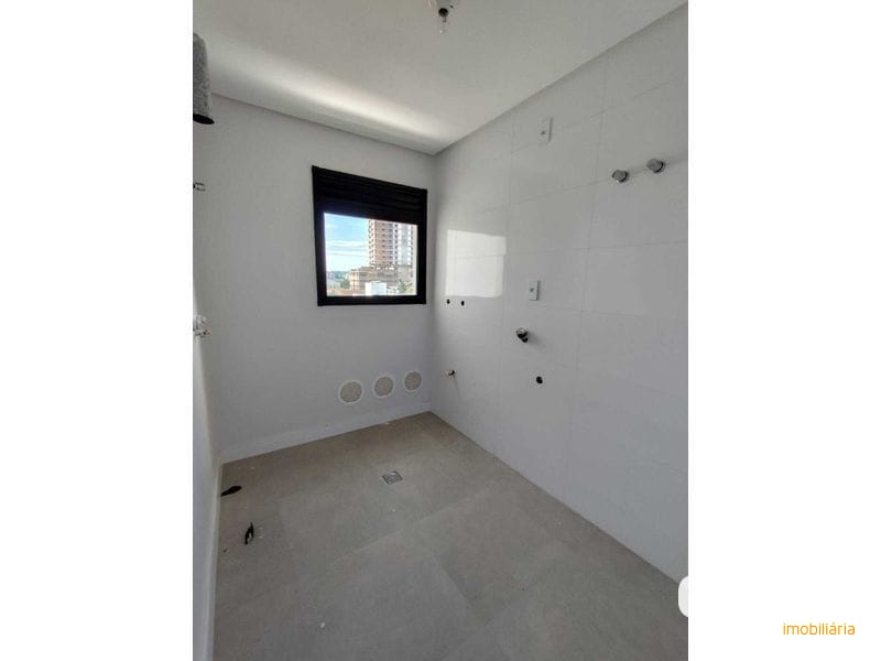 APARTAMENTO - PRESIDENTE MÉDICI 22