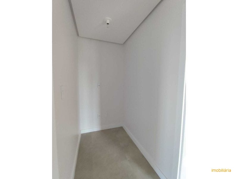 APARTAMENTO - PRESIDENTE MÉDICI 24