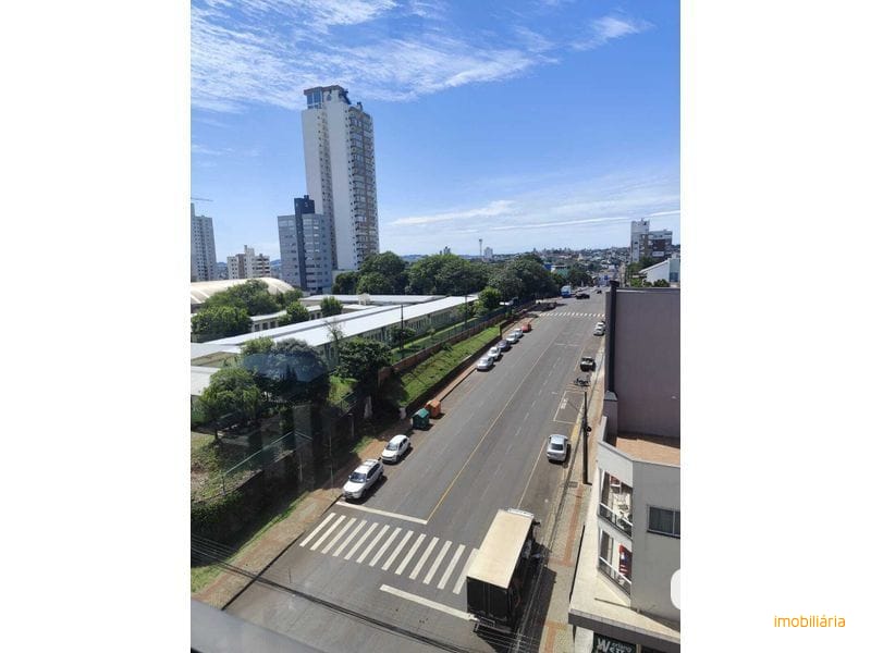 APARTAMENTO - PRESIDENTE MÉDICI 32