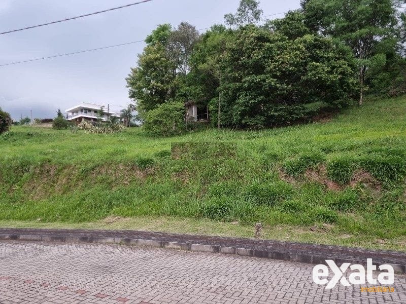TERRENO EM CONDOMÍNIO FECHADO - DON GUILHERME