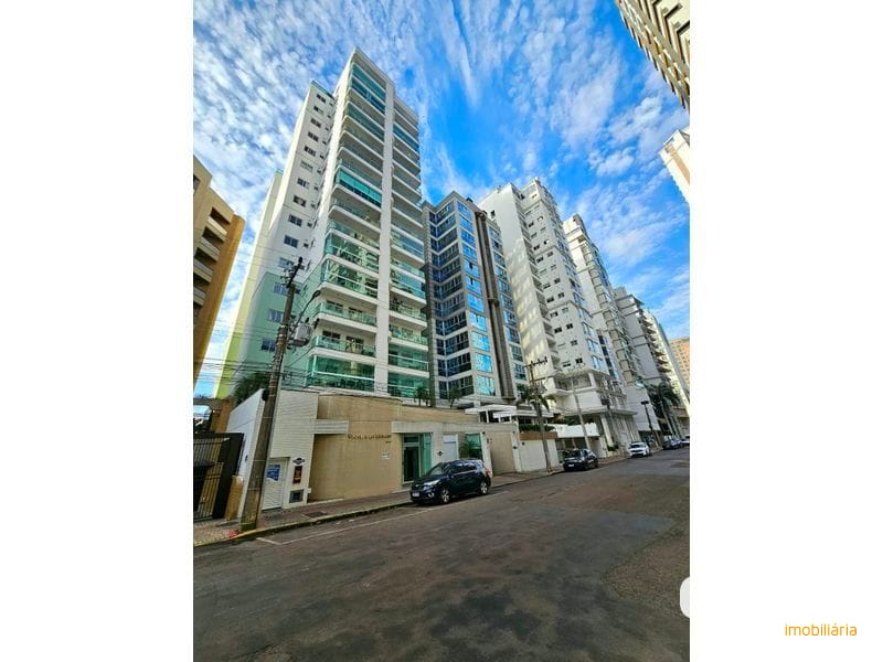 APARTAMENTO À VENDA NO CENTRO- CHAPECÓ SC