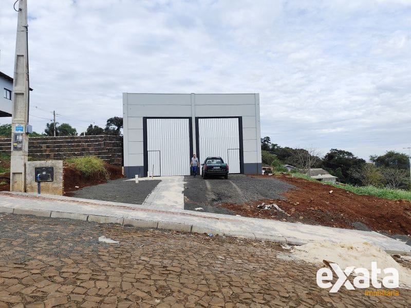 PAVILHÃO/BARRACÃO - TREVO - LOTEAMENTO EDUARDA 6