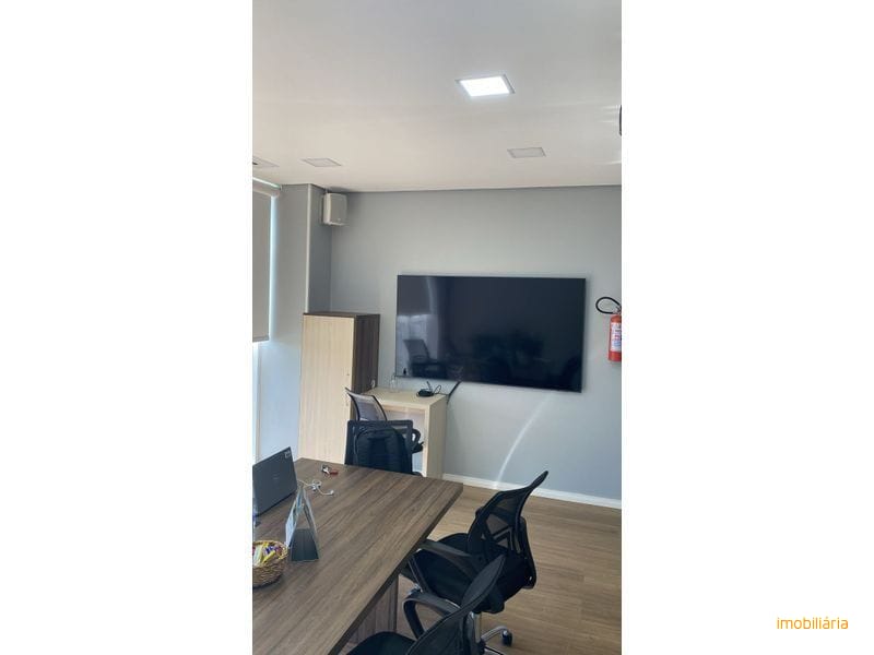 SALA COMERCIAL - CENTRO 8