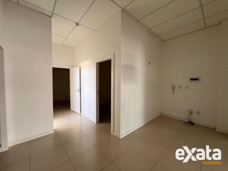 SALA COMERCIAL - SAIC 4