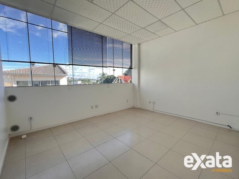 SALA COMERCIAL - SAIC 5