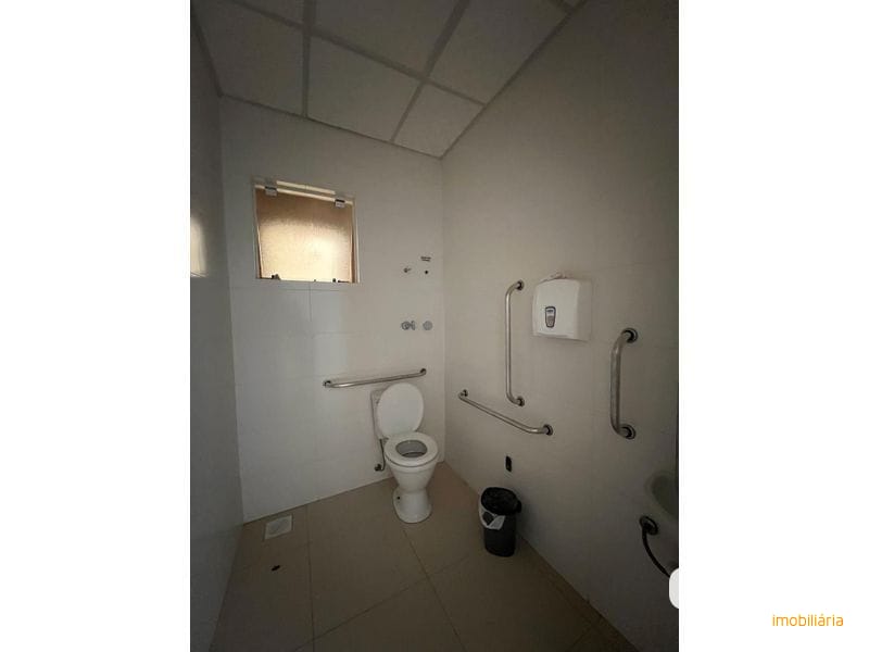 SALA COMERCIAL - SAIC 11