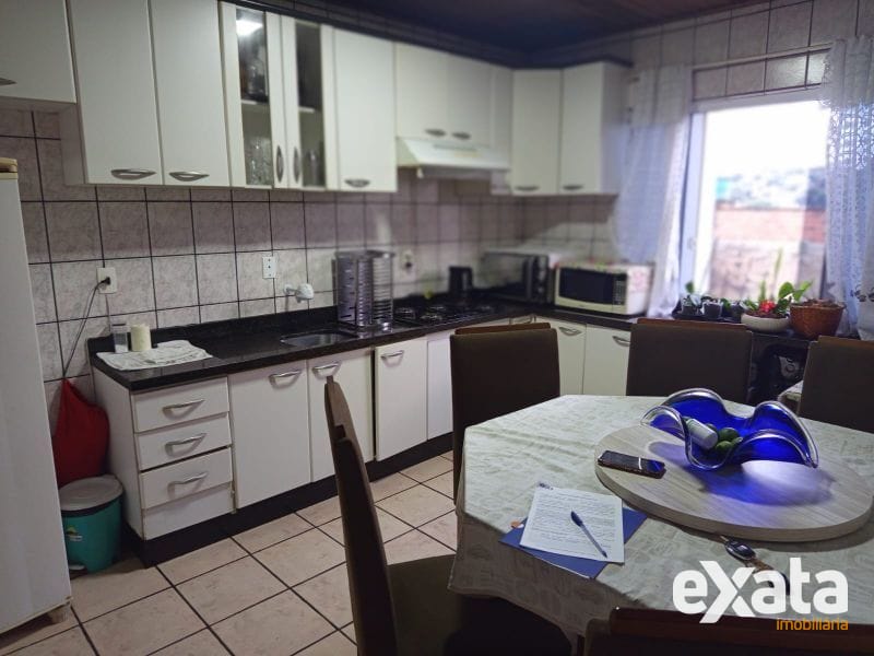 CASA - QUEDAS DO PALMITAL 4