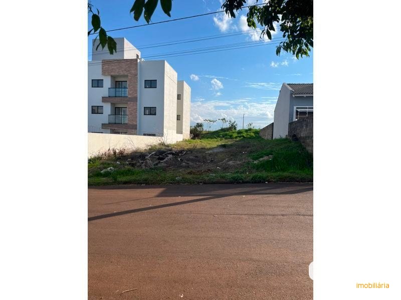 TERRENO - PARAÍSO 3