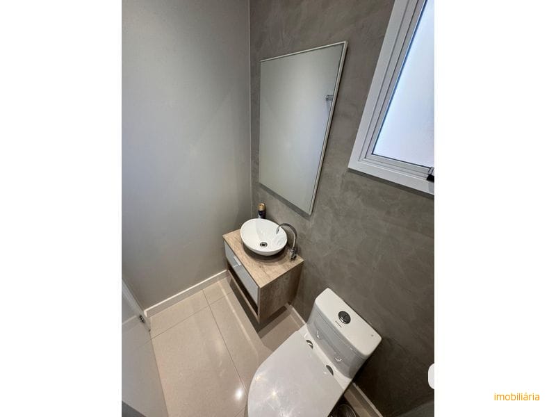APARTAMENTO - PRESIDENTE MÉDICI 22